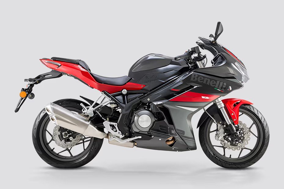 Benelli 302R sports bikes