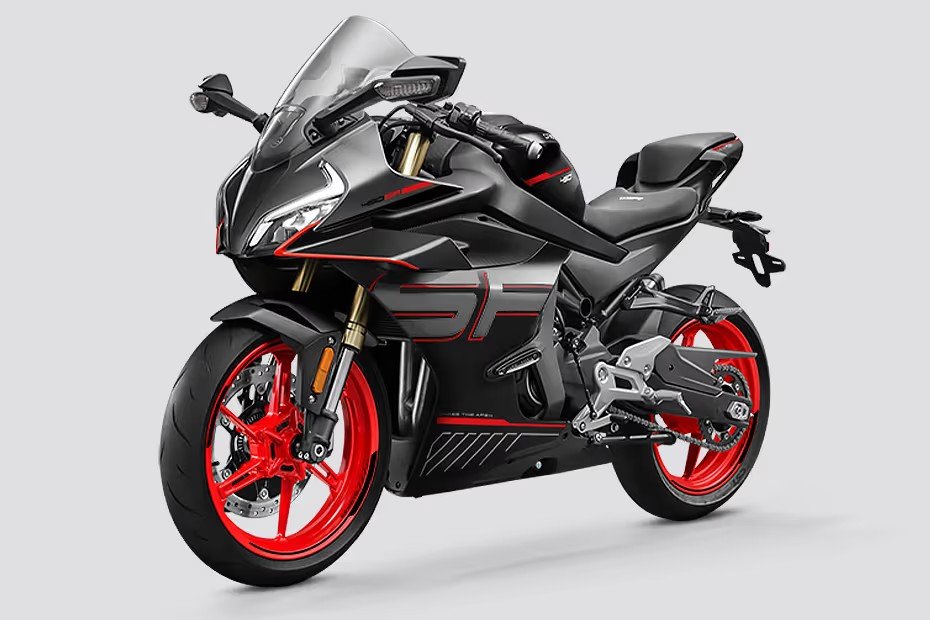 Cfmoto 450SR sports bikes