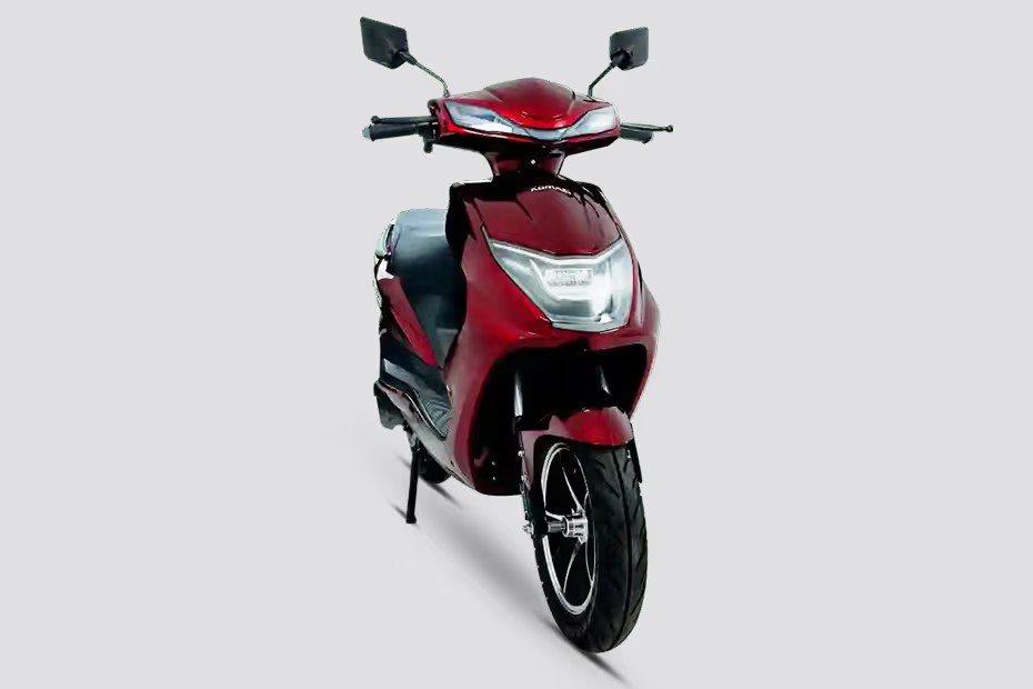 Komaki LY electric scooters