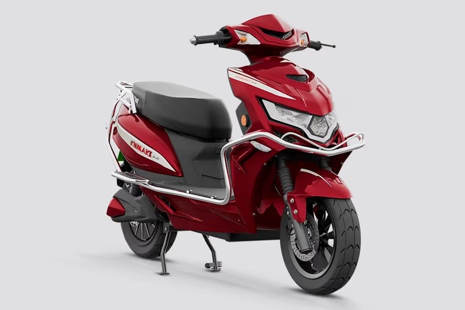 Komaki SE electric scooters