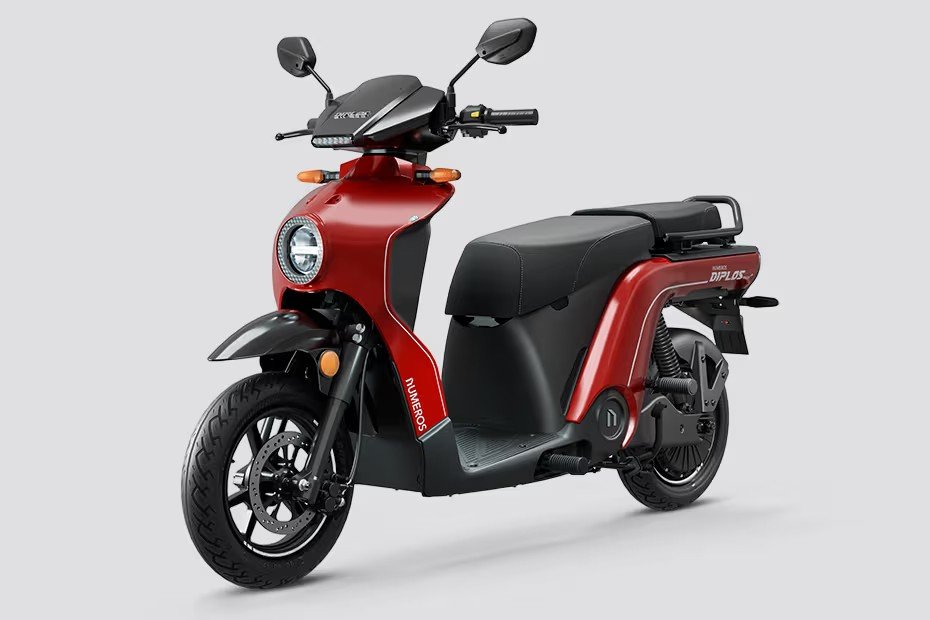 Numeros Motors Numeros Diplos Max Plus electric scooters
