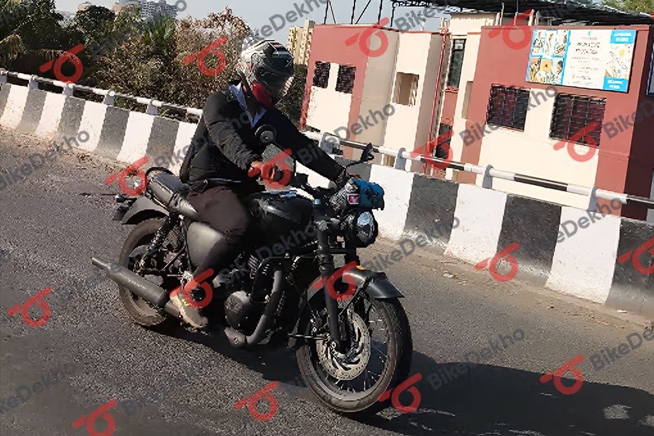 Triumph Bonneville 350 cruiser bikes engine and transmission features chassis and suspension