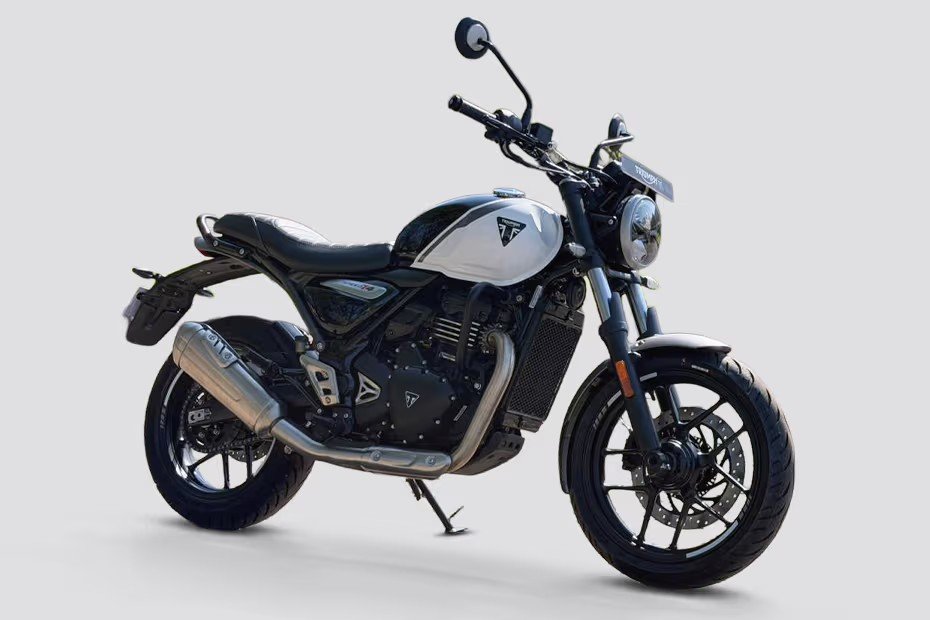 Triumph Speed T4 roadster bikes