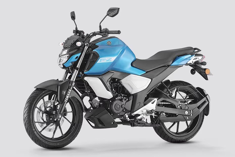 Yamaha FZ-FI V3 sports bikes